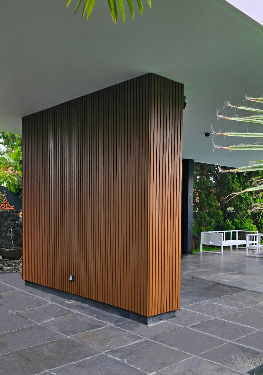 Revestimento Ripado em WPC Teak
